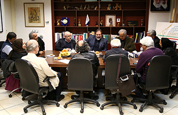 بازدید علی مرادخانی از دبیرخانه تجسمی فجر