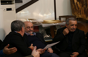 بازدید علی مرادخانی از دبیرخانه تجسمی فجر