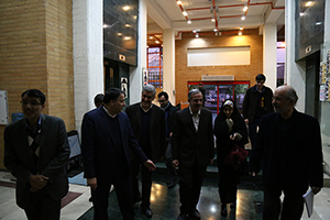 بازدید احمد مسجد جامعی از نمایشگاه