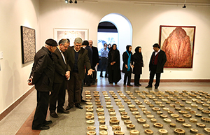 بازدید احمد مسجد جامعی از نمایشگاه