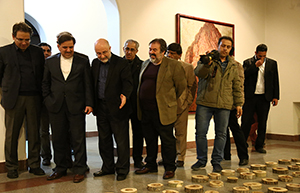 بازدید عباس آخوندی از نمایشگاه