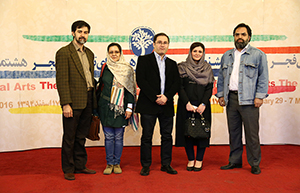 هنرمندان روی فرش قرمز اختتامیه