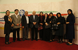 هنرمندان روی فرش قرمز اختتامیه